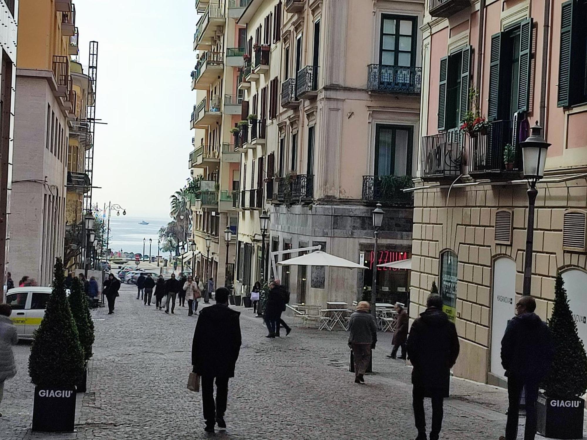 La Suite Del Corso Salerno Exterior foto